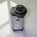 T5245-31501 hidraulikus szivattyú a KIOTI traktorhoz illeszkedik